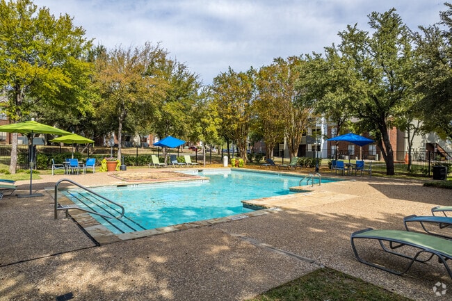 Photo - Emerald Park