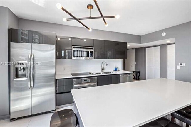 Photo - 31 SE 6th St Unit 31 SE 6th St # 2101