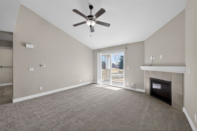 Photo - 4955 Hahns Peak Dr