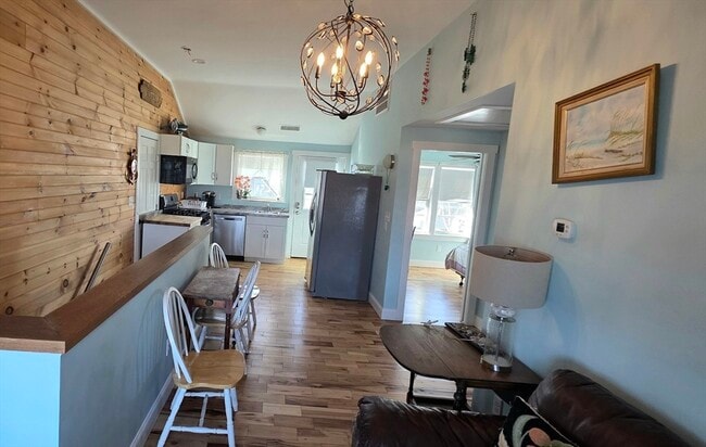 Photo - 33 Oceanside Dr Unit 2