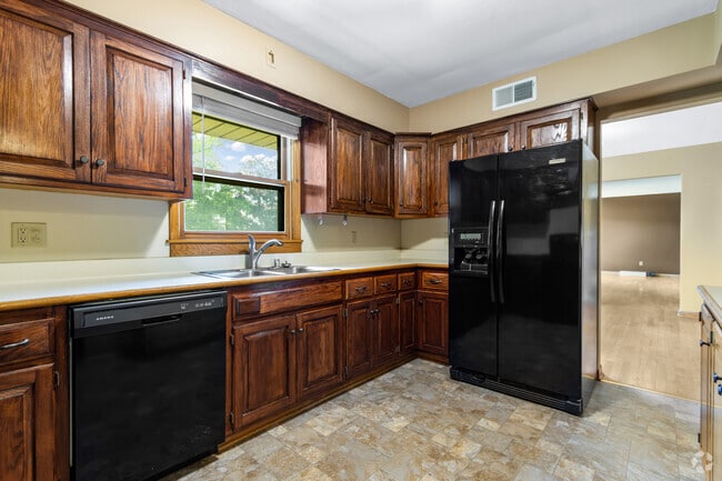 Building Photo - 5331 S La Salle Dr Rental