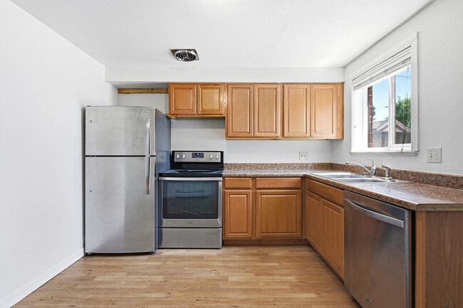 4330 W 72nd Ave Unidad 1