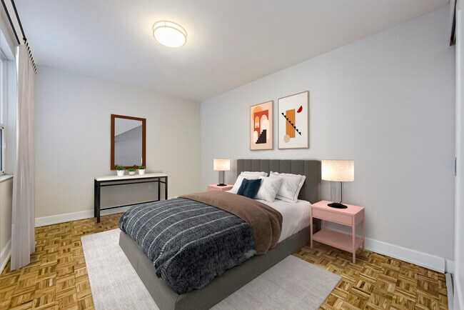 Photo - Upper Canada Court, West