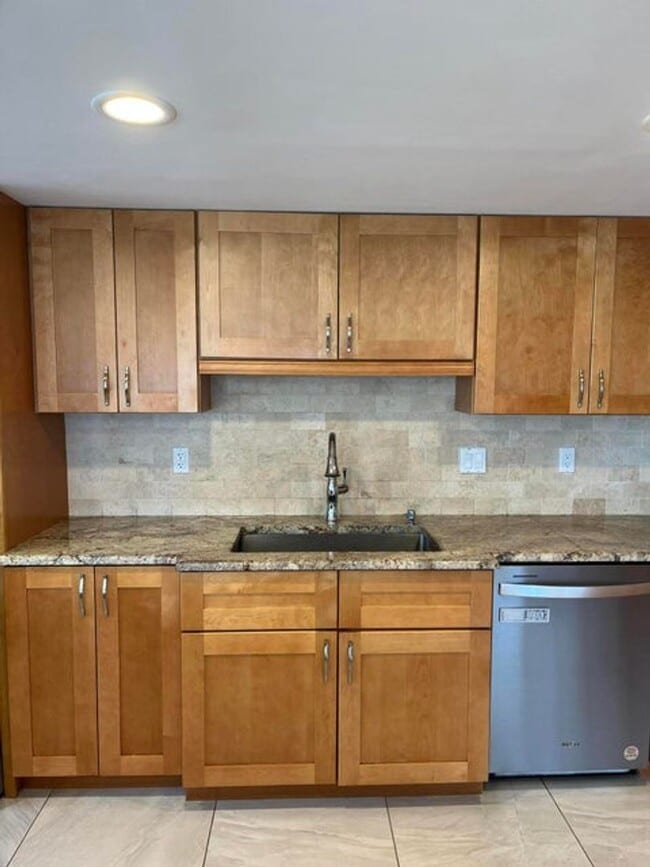 Photo - 155 Yacht Club Dr