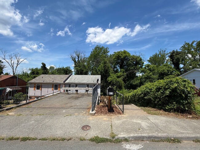 Photo - 813 Ridge St