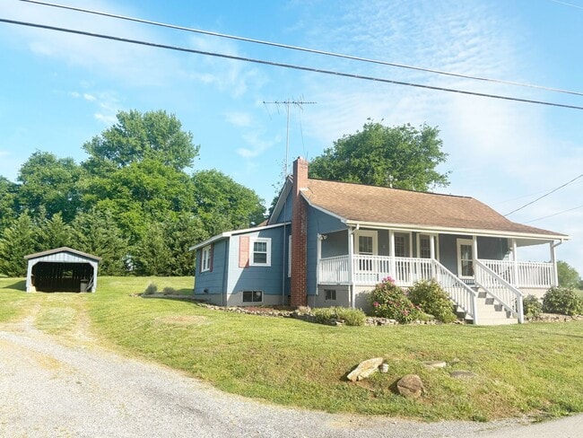 Photo - Maryville 37803 - 1 bedroom, 1 bath home  - Contact Jeremy Logan 865-307-2273