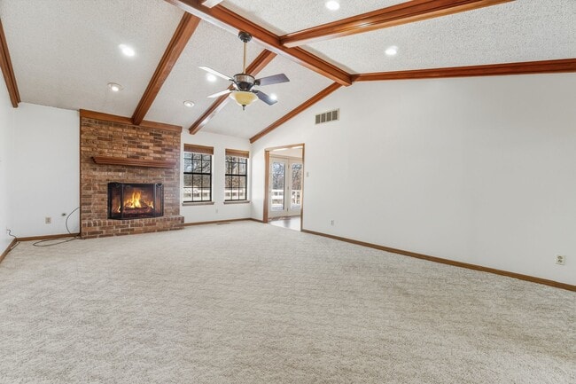 Photo - Beautiful 3 Bed / 2 Bath Home in Fort Smith (0.73 Acre Lot)