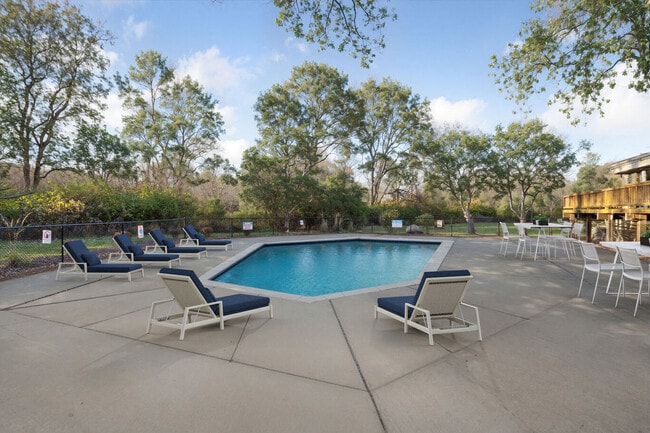 Flushing Valley Apartments