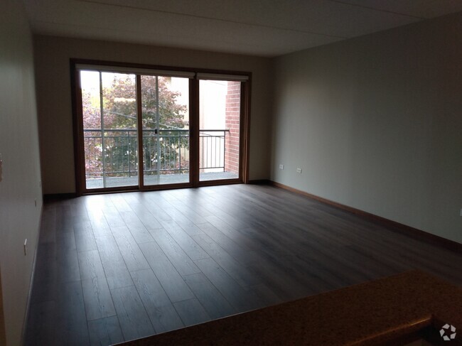 Building Photo - 6441 W Warner Ave Unit 307 Rental