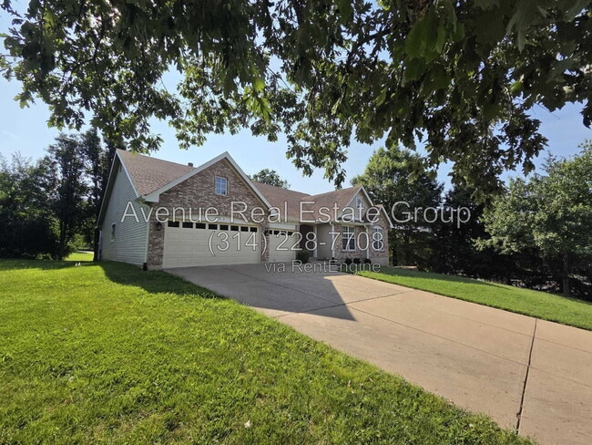 Photo - 956 Briar Green Ct
