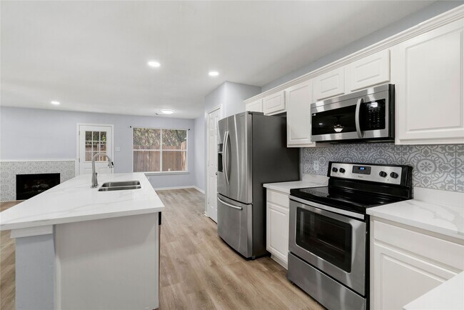 Photo - 38 N Walden Elms Cir