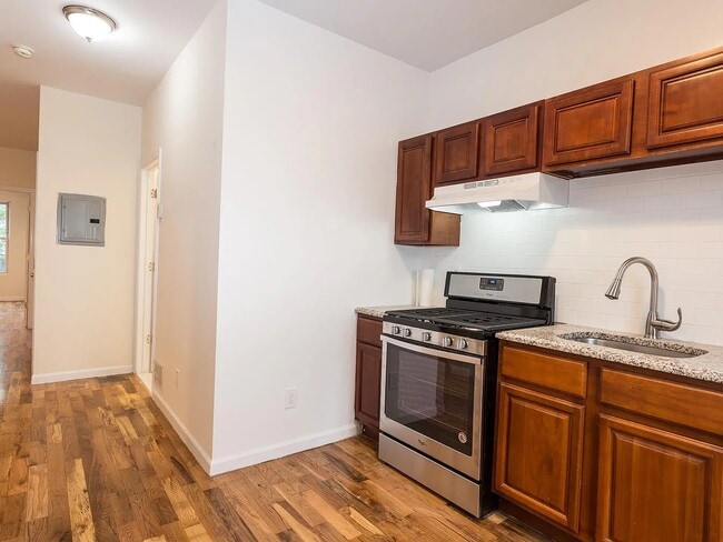 Photo - 634 Court St Unidad 2