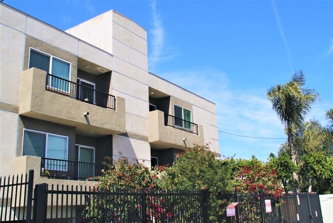 Photo - Fulton Apartments