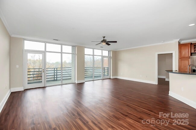 Photo - 400 N Church St Unit 414