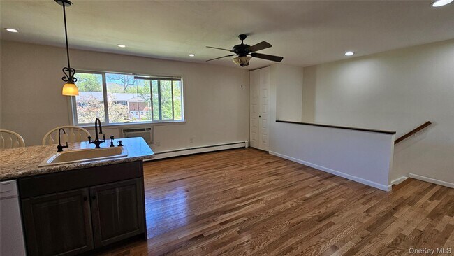 Photo - 76 Manor Dr Unidad 76