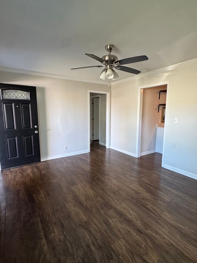 main room - 1725 26th Ave N