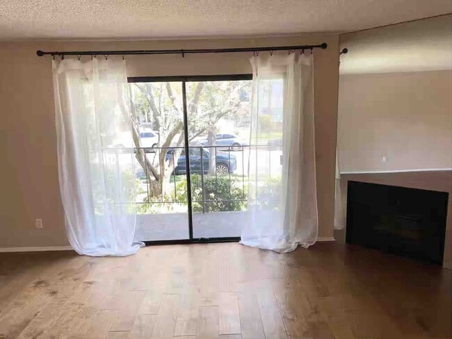 Photo - 505 N Louise St Unit 104