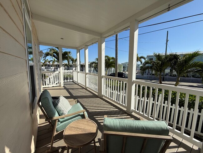 Photo - 235 NE Sunrise Wy