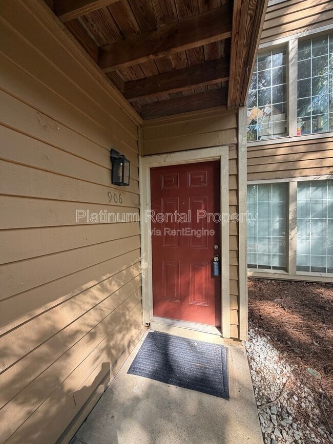 Photo - 906 Country Park Dr