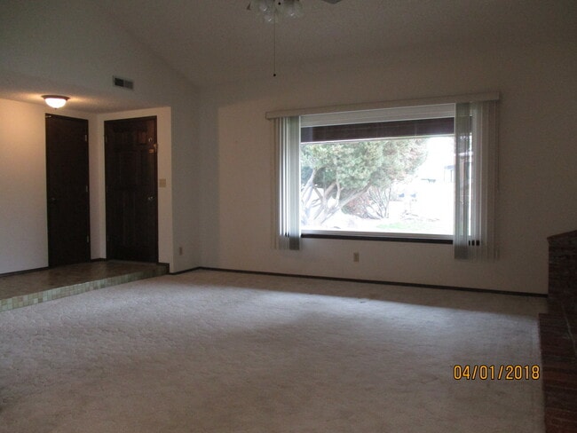 Photo - 2539 S Underwood St