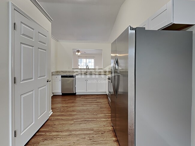 Photo - 219 Bellport Dr