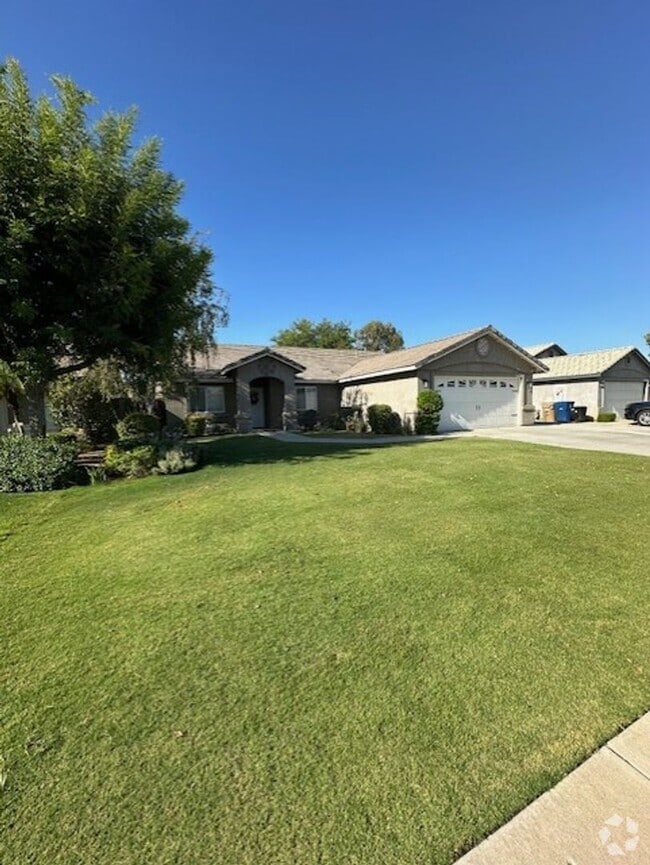 Building Photo - 4 Bedroom House Rosedale Area!!