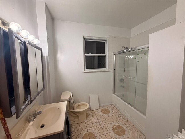 Photo - 16 Wallace Ave