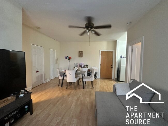 Photo - 4851 N Damen Ave Unit 314