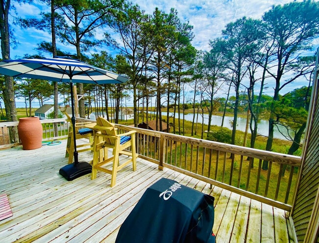 Photo - 462 Wind Mill Point Rd Unit Northside Retreat