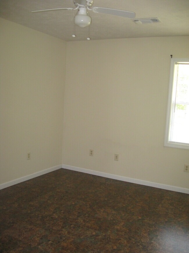 15 Cottage Ln Rental For Rent in Starkville, MS