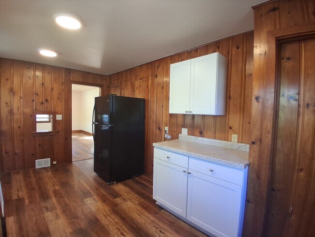 Photo - 108 N Webster St