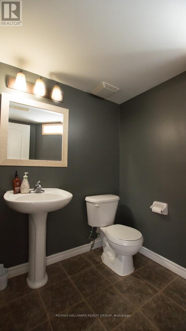 Photo - 330 Cresthaven Dr Unit 33