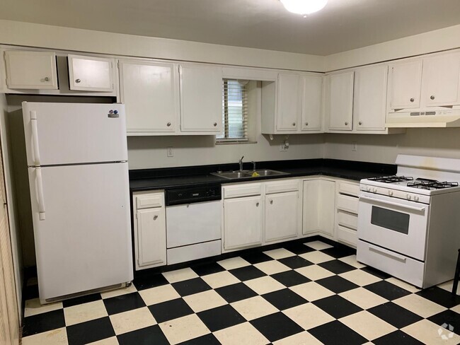 Building Photo - 3551 California Ave Unit Condo  1