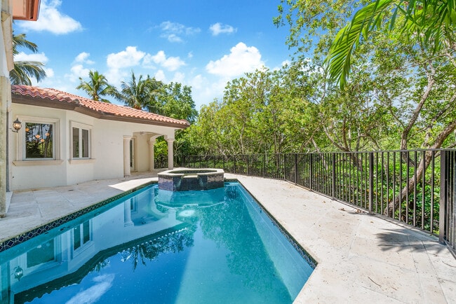 Photo - 13680 Deering Bay Dr
