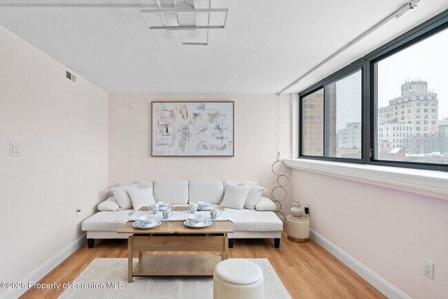 Photo - 220 Linden St