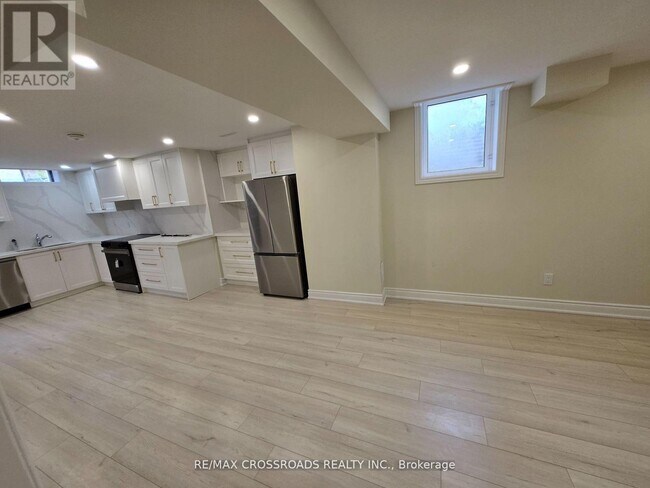 Photo - 66 Morrison Crescent