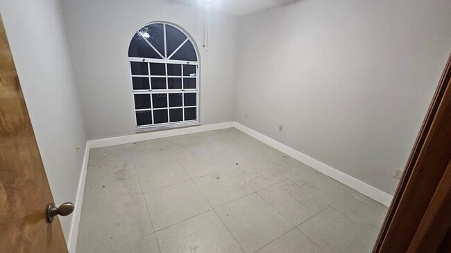 Photo - 5431 SW 143rd Ave