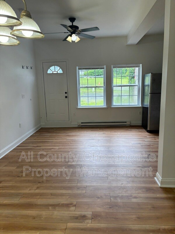 Photo - 1011 Main St Unidad B