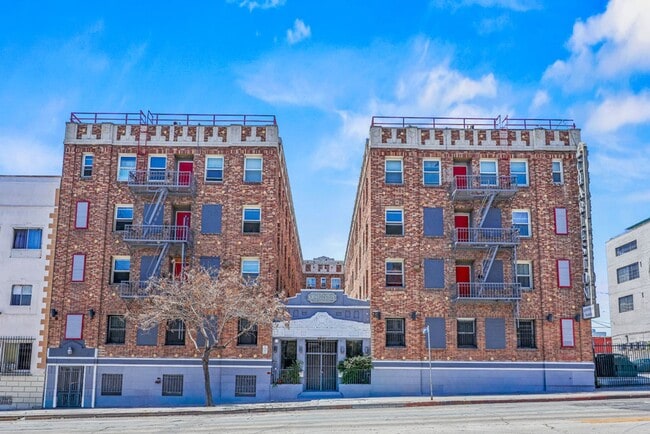 Photo - The Charleston Apartments