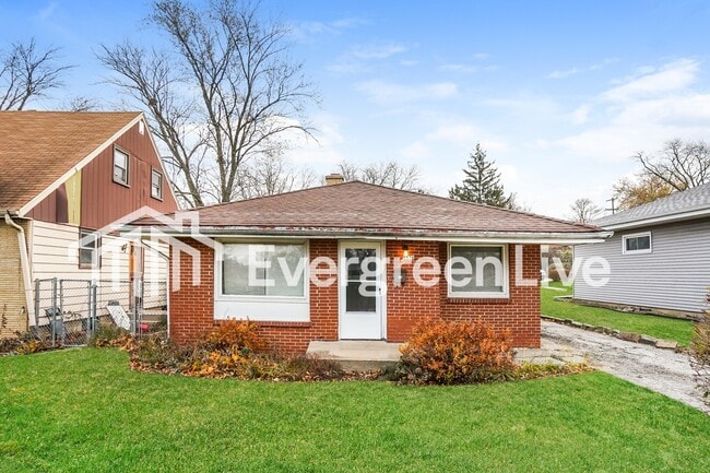 Building Photo - 4636 N 72nd St