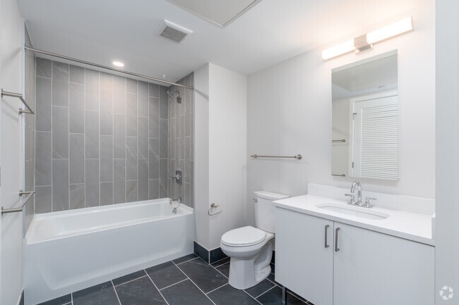 1BR, 1BA — 733SF - Bathroom