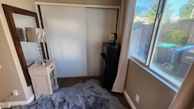 Private kitchenette (with Personal mini refrigerator, coffee maker) - 33015 Harmony Ln