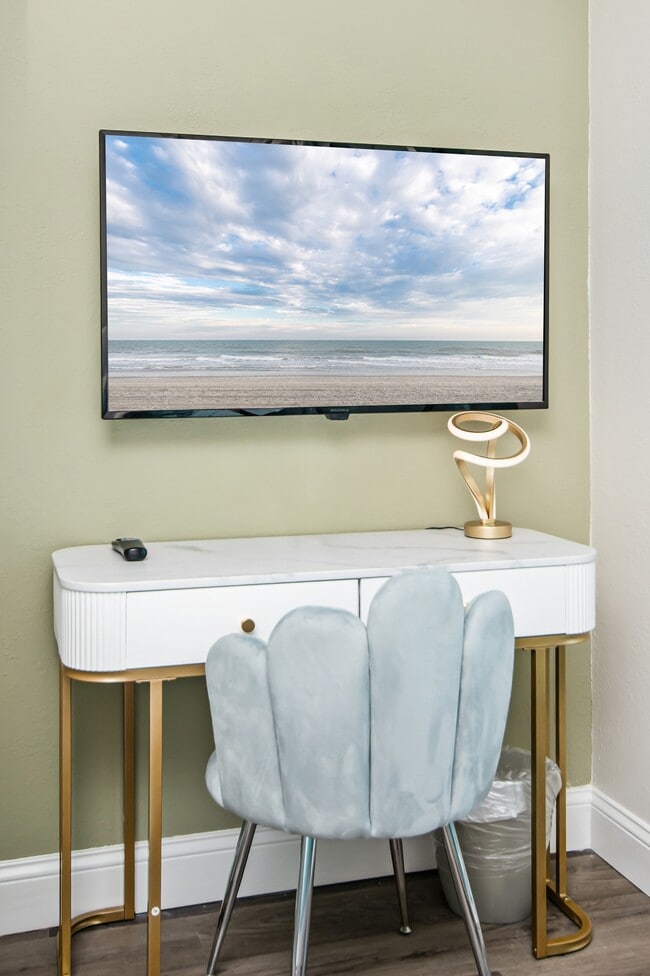 Photo - 504 N Ocean Blvd