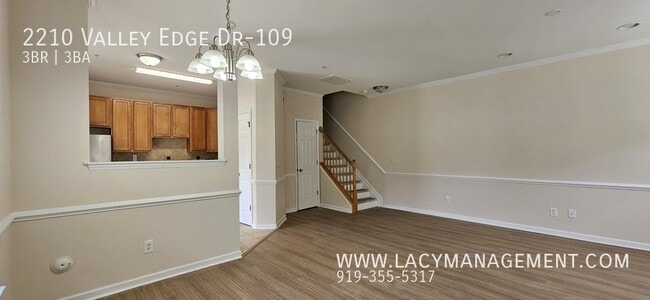 Photo - 2210 Valley Edge Dr