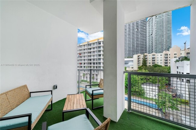 Photo - 481 NE 29th St Unit 601