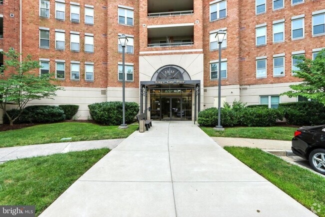 Building Photo - 7317 Eden Brook Dr Unit H-101 Rental
