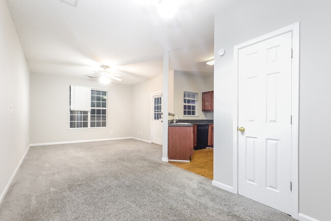 Photo - 2294 Coach Way