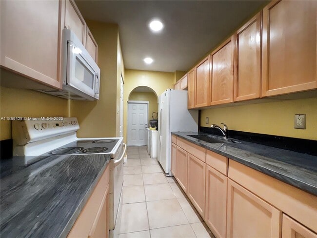 Photo - 18913 NW 46th Ave