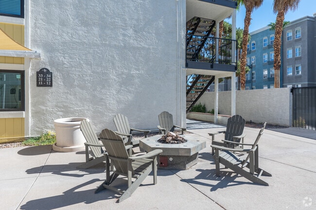 Firepit - 8th Street Apartments