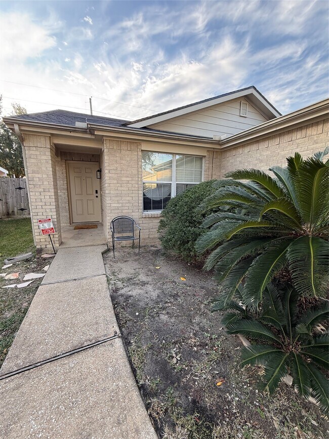 Photo - 3819 Banks Ridge Ln